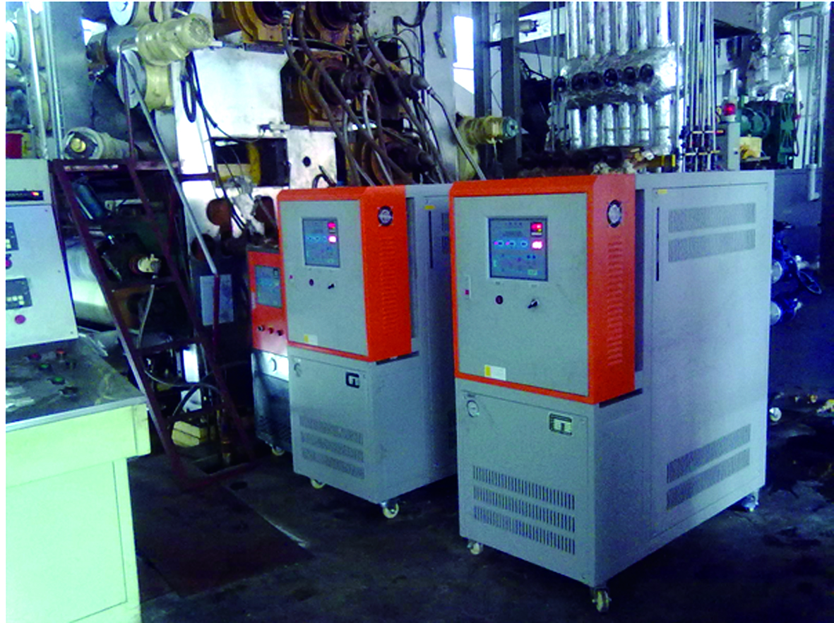 壓延控溫專用模溫機(jī).JPG 壓延控溫專用模溫機(jī).JPG